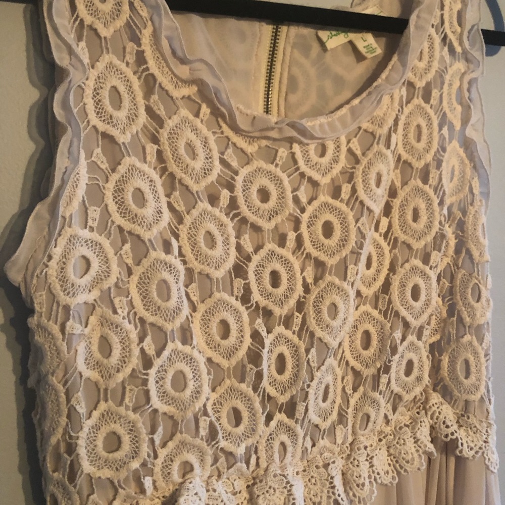 Dress - Picture 2 of 3